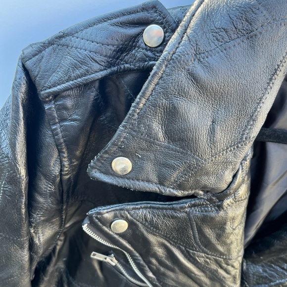 Men’s Leather Motorcycle Jacket - Picture 7 of 12